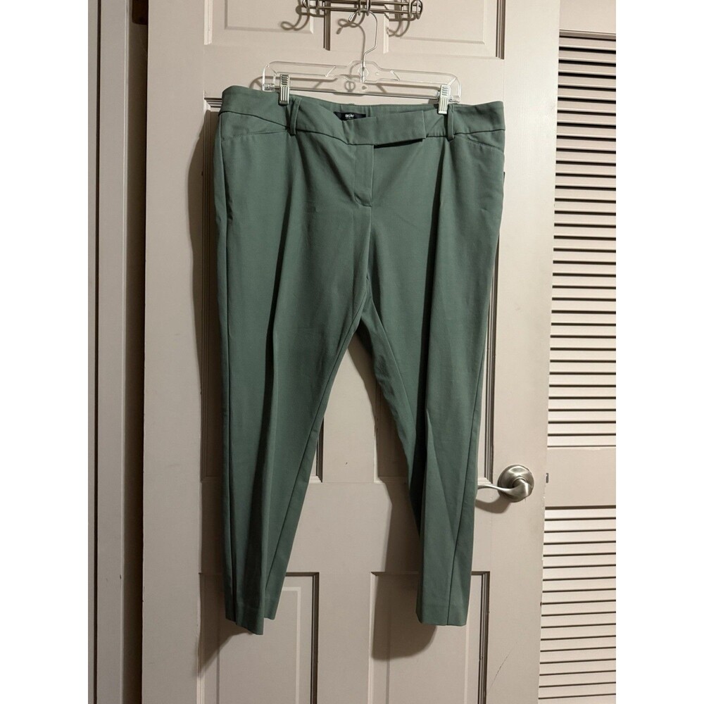 Women’s Massimo Ankle Pant Green NWT Size 18 Green